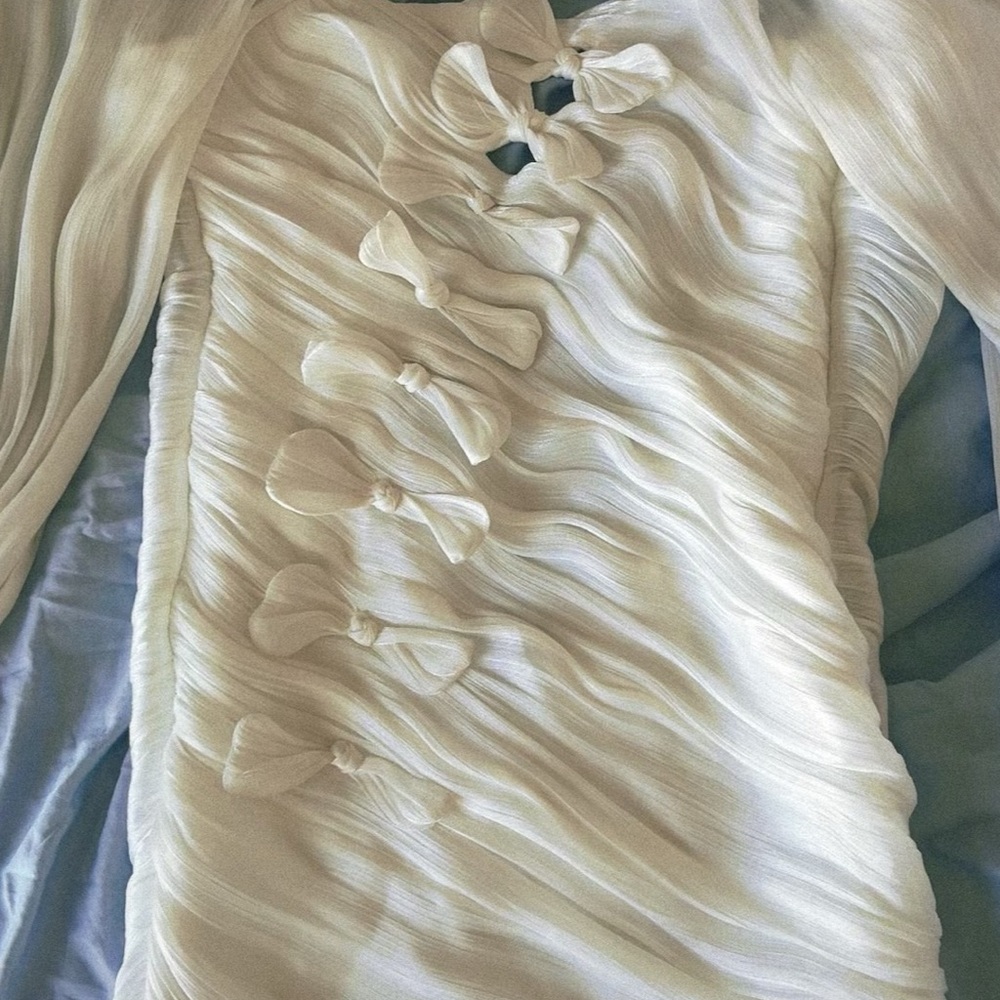 Lulu's Cream Ruched Sheath Dress with Sweetheart Neckline